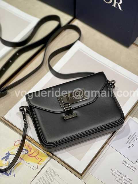 214 Mini Messenger 19