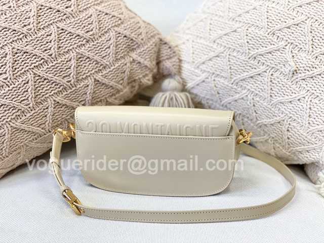 9327 Bobby Ease-West 21