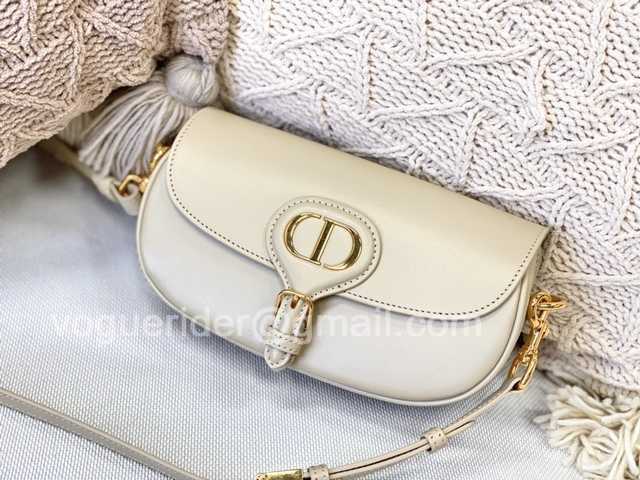 9327 Bobby Ease-West 21