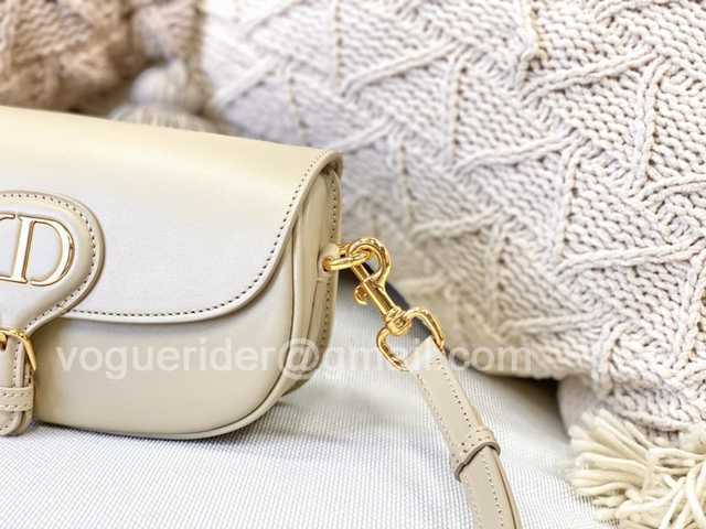 9327 Bobby Ease-West 21