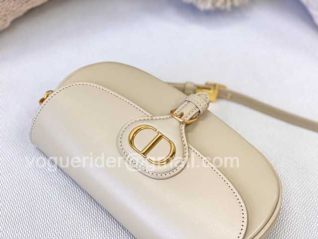 9327 Bobby Ease-West 21