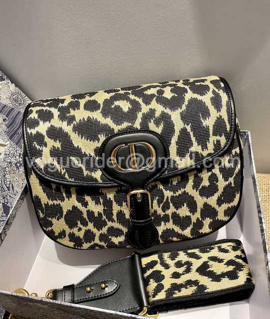 Bobby M9320 27 Bobby M9320 27