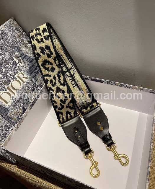 Bobby M9320 27 Bobby M9320 27