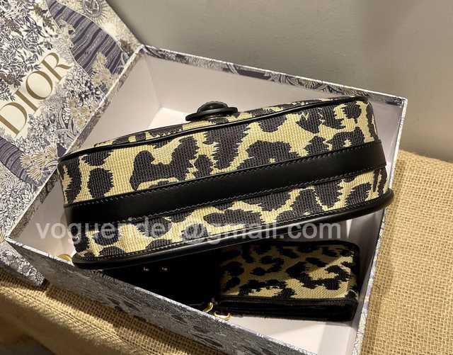 Bobby M9320 27 Bobby M9320 27