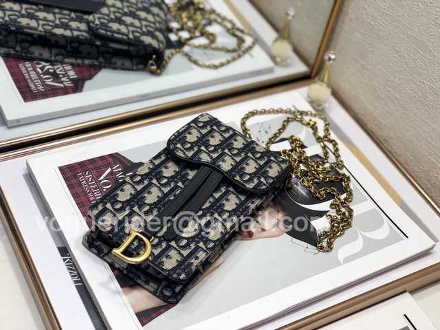 2227 Oblique Phone Bag 18 2227 Oblique Phone Bag 18