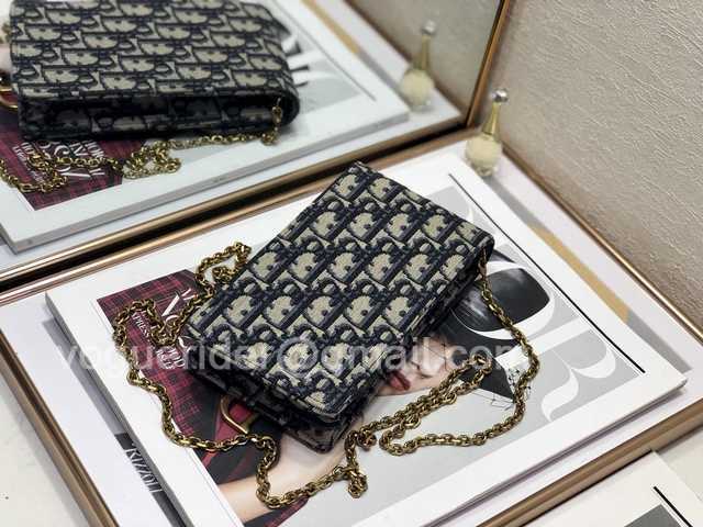 2227 Oblique Phone Bag 18 2227 Oblique Phone Bag 18