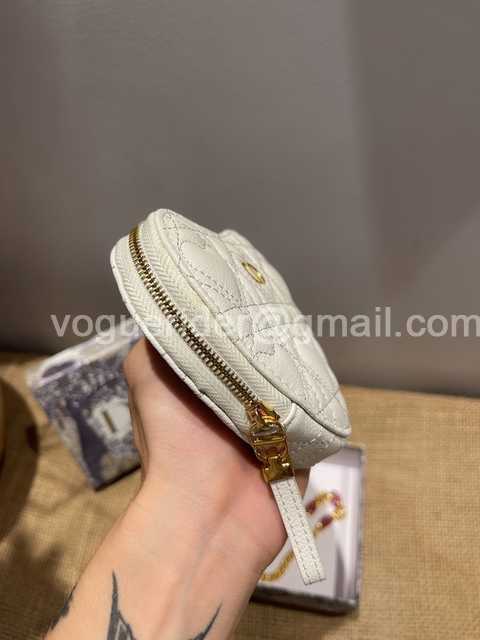 5097 Dioramour Caro 11