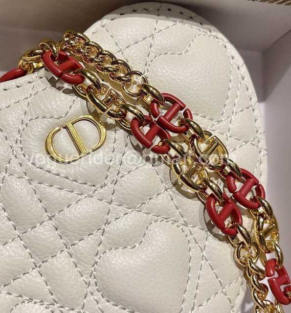 5097 Dioramour Caro 11