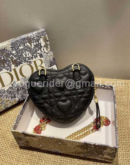 5097 Dioramour Caro 11