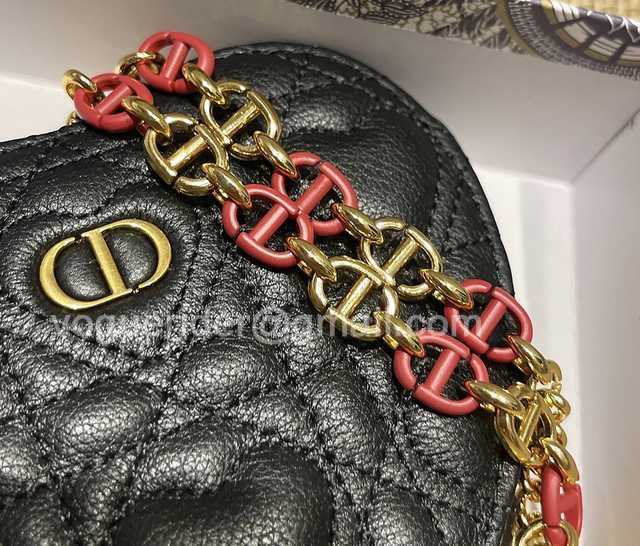 5097 Dioramour Caro 11