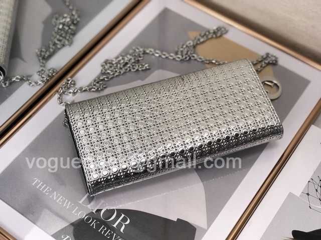 2251 Chain Bag 21 2251 Chain Bag 21