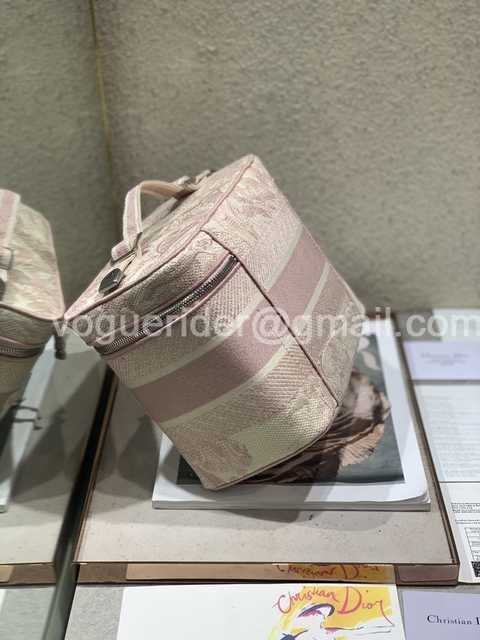 Cosmetic Bag 25 Cosmetic Bag 25