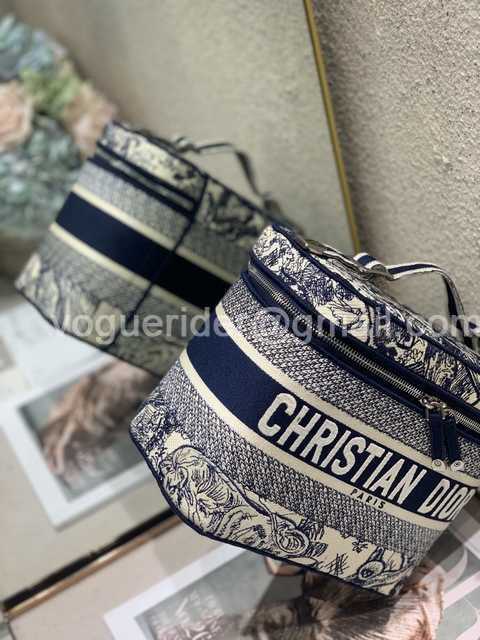 Cosmetic Bag 25