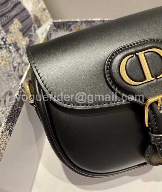 S8010 Bobby 18 S8010 Bobby 18