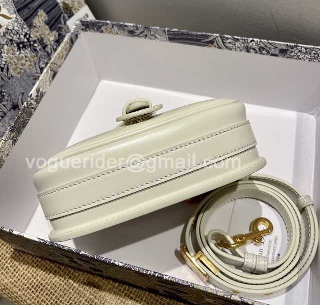 S8010 Bobby 18 S8010 Bobby 18