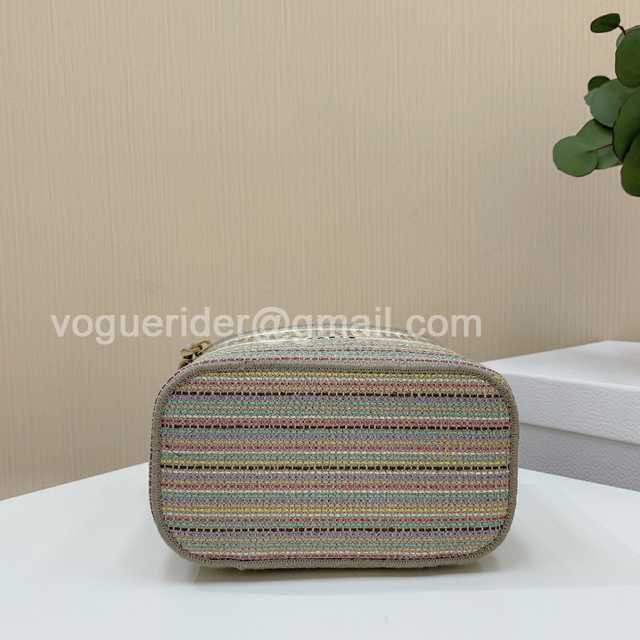 9021-1 Cosmetic Bag 18