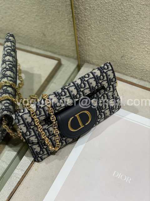 M8642 Double Oblique 22 M8642 Double Oblique 22