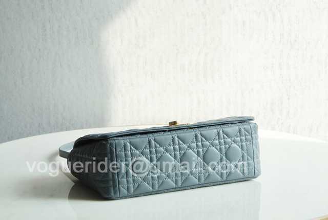 M8016 Caro 28 M8016 Caro 28