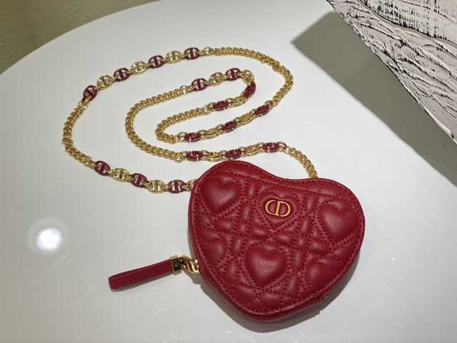 Dioramour 13