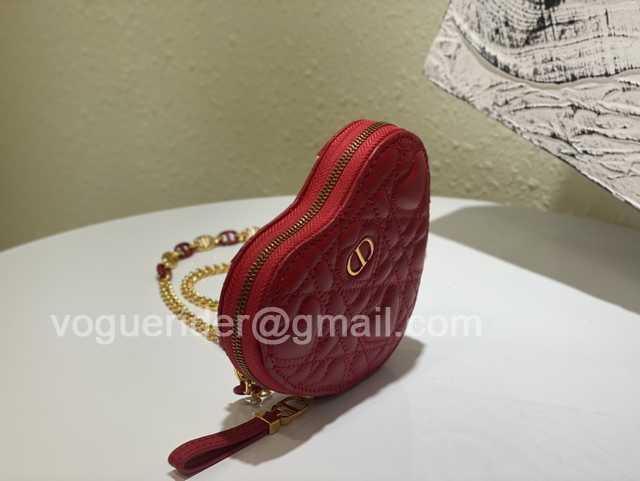 Dioramour 13 Dioramour 13