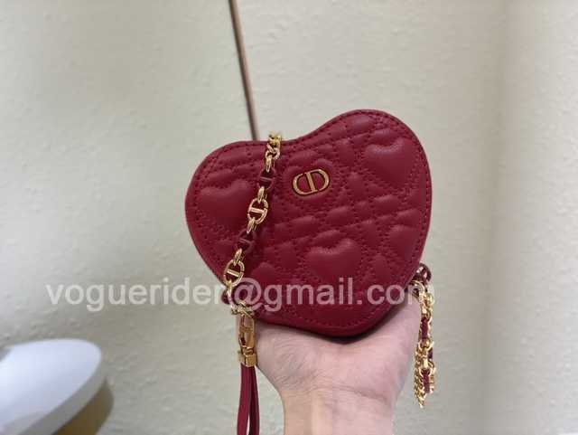 Dioramour 13 Dioramour 13