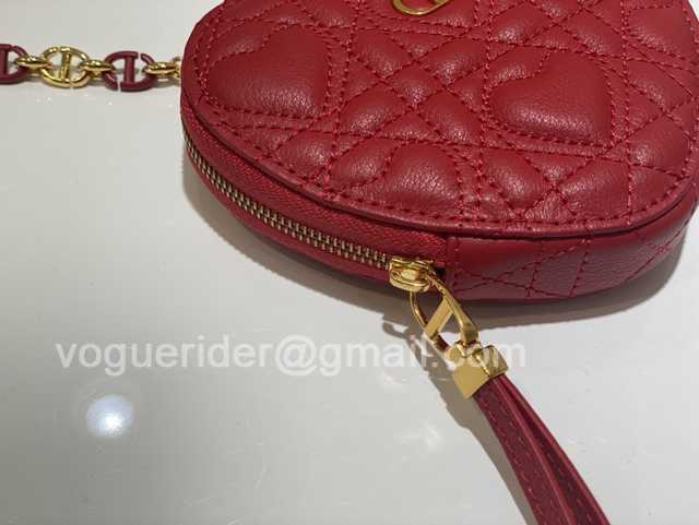 Dioramour 13 Dioramour 13