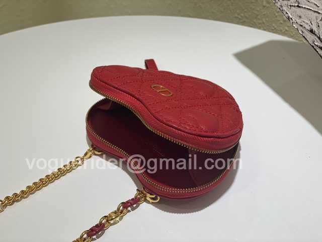 Dioramour 13 Dioramour 13