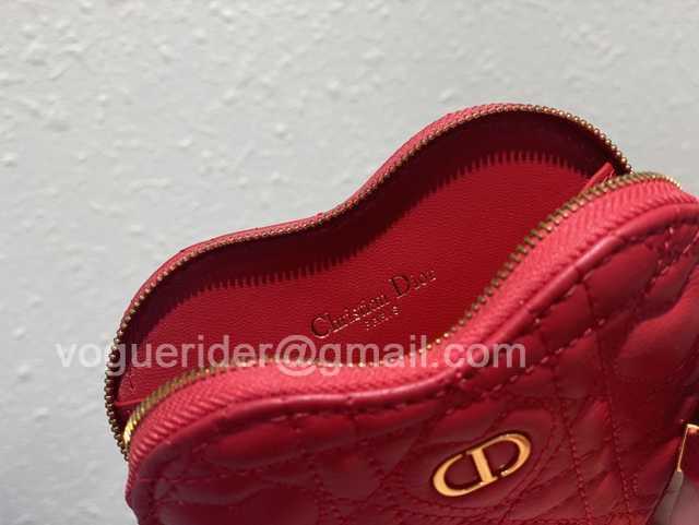 Dioramour 13 Dioramour 13