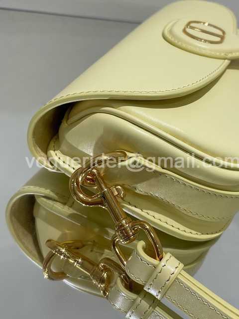 9327 Bobby Ease-West 21