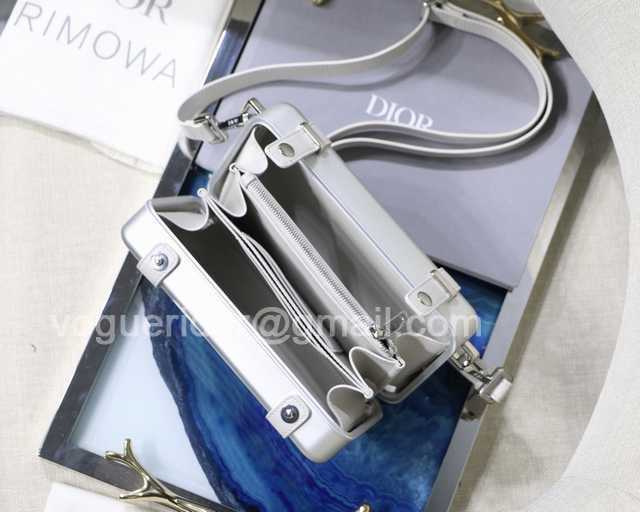 M8005 Rimowa 20 M8005 Rimowa 20