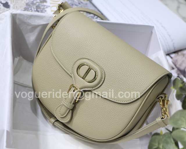 Bobby M8010 22 Bobby M8010 22