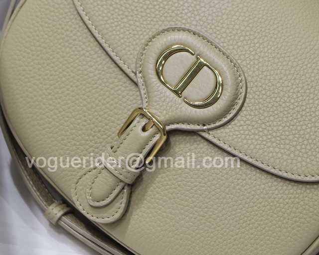 Bobby M8010 22 Bobby M8010 22