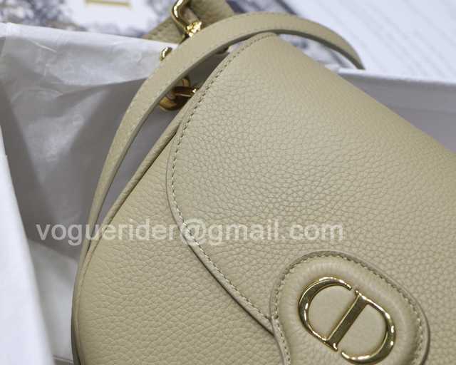 Bobby M8010 22 Bobby M8010 22