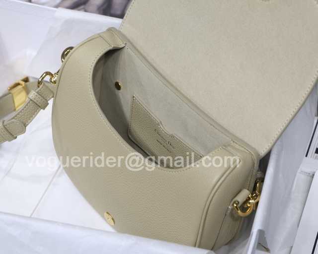 Bobby M8010 22 Bobby M8010 22