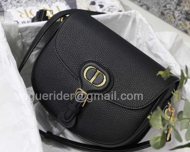 Bobby M8010 22 Bobby M8010 22