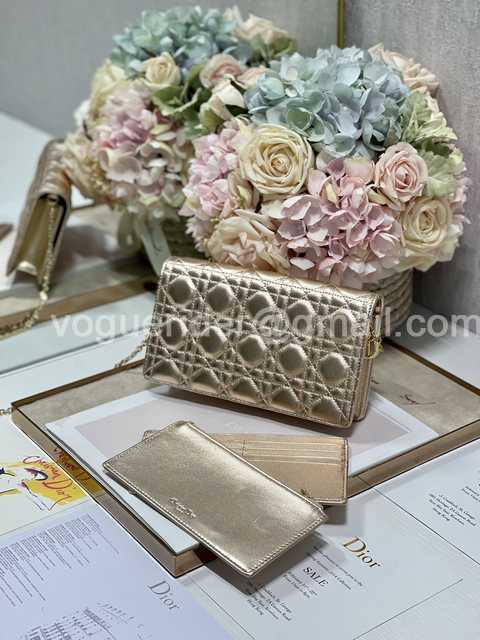 77035 Caro 3in1 21 77035 Caro 3in1 21