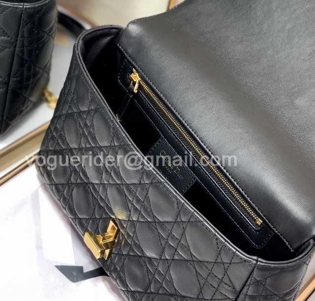 2268 Caro 25 2268 Caro 25