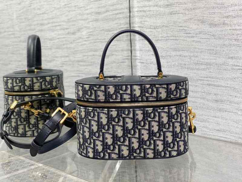 232901 Signature Vanity 24