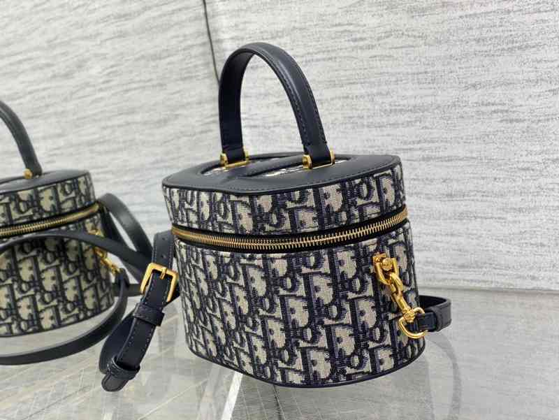 232901 Signature Vanity 24