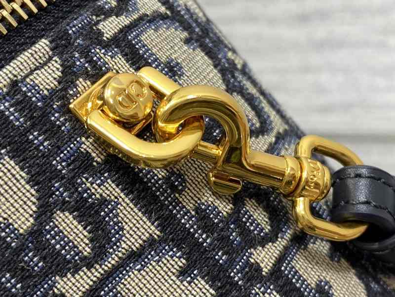 232901 Signature Vanity 24