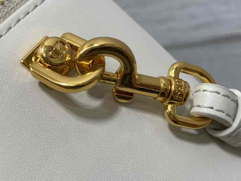 232901 Signature Vanity 24