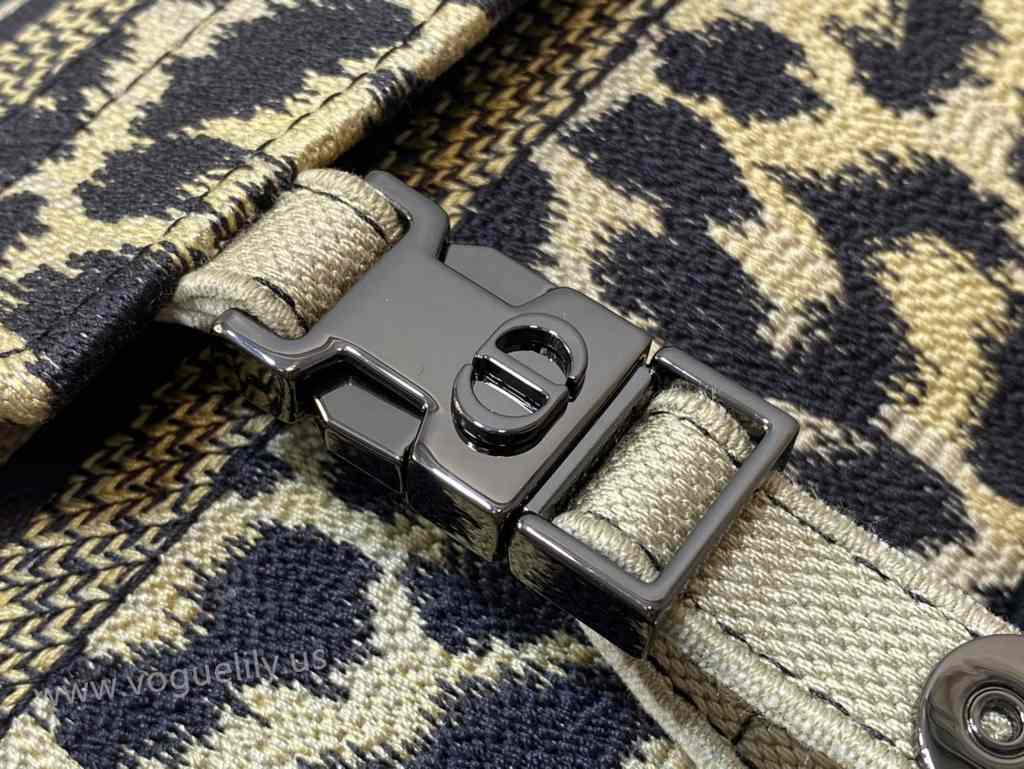 Camp Messenger 23 Camp Messenger 23