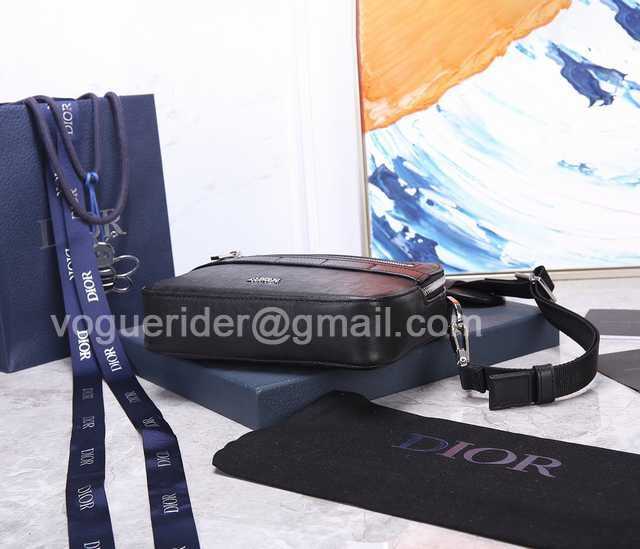 93307 Safari 22 Pinhole Leather