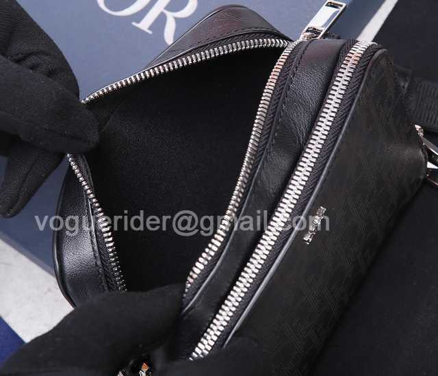 93310 Galaxy 17 Pinhole Leather 93310 Galaxy 17 Pinhole Leather