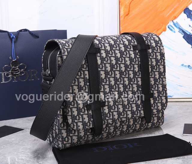 93344 Messenger Bag 34