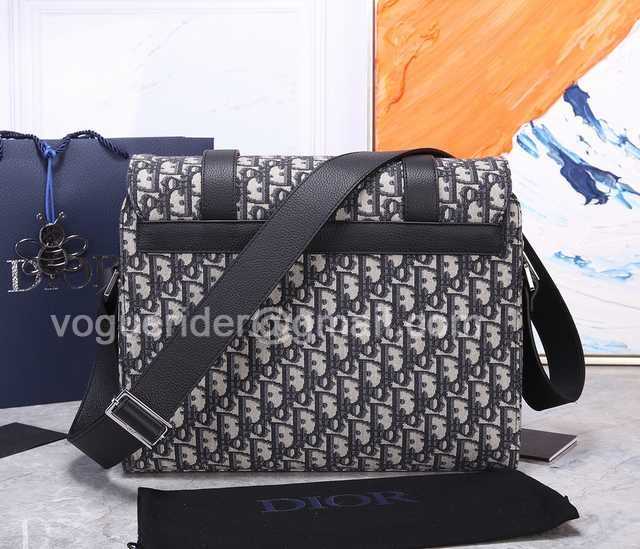 93344 Messenger Bag 34