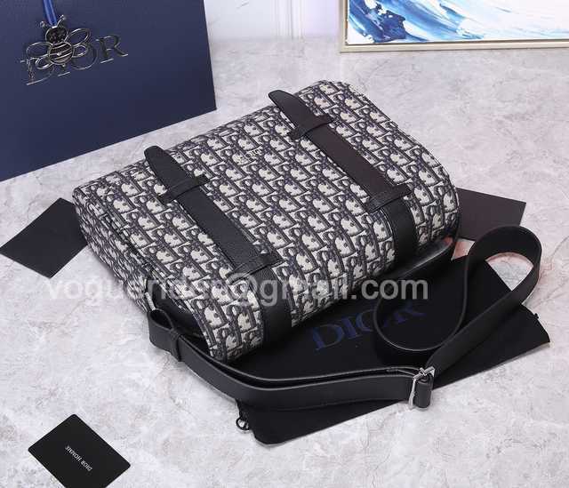 93344 Messenger Bag 34