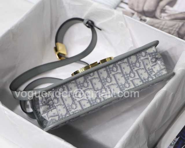 M9030 Oblique 24 M9030 Oblique 24