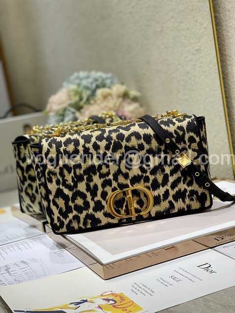 9243 Caro 28 9243 Caro 28