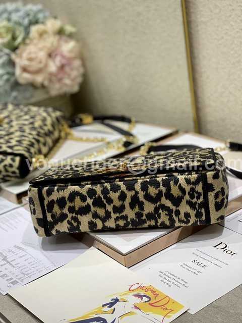 9243 Caro 28 9243 Caro 28